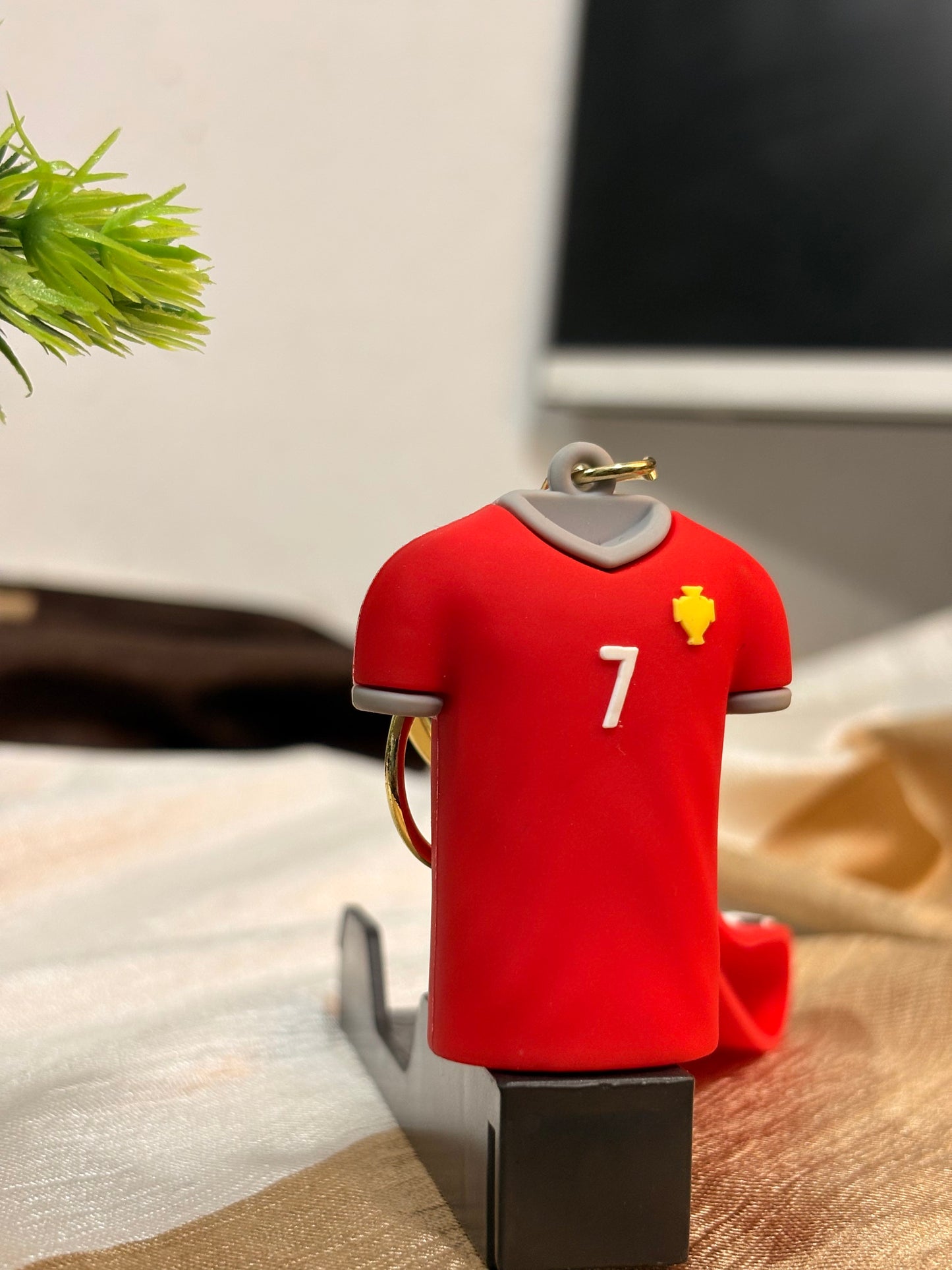 Cristiano Ronaldo "7" Jersey Keychain