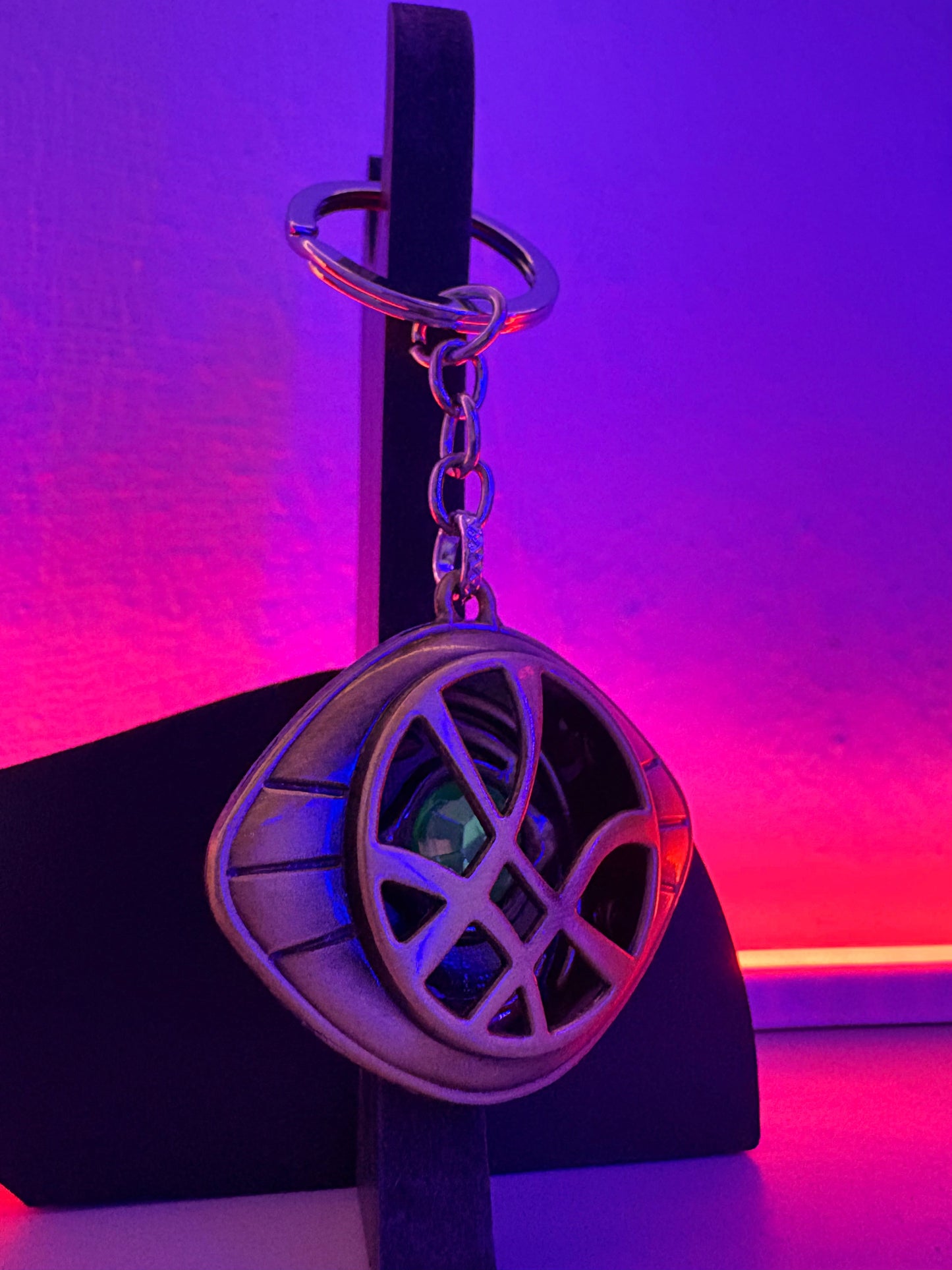 Doctor Strange Eye of Agamotto Metal Keychain