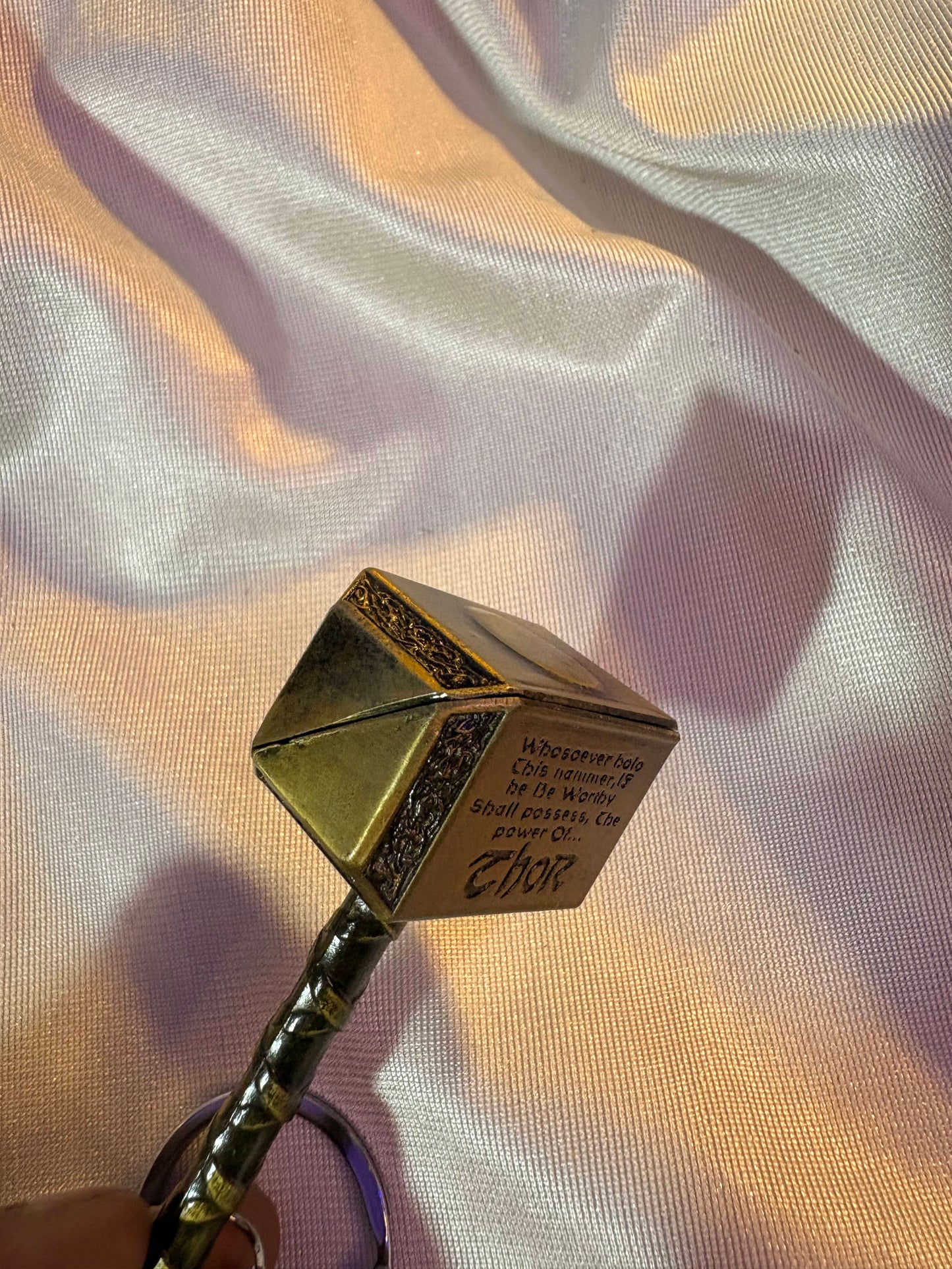 MJOLNIR GOLD METALLIC KEYCHAIN - image 5