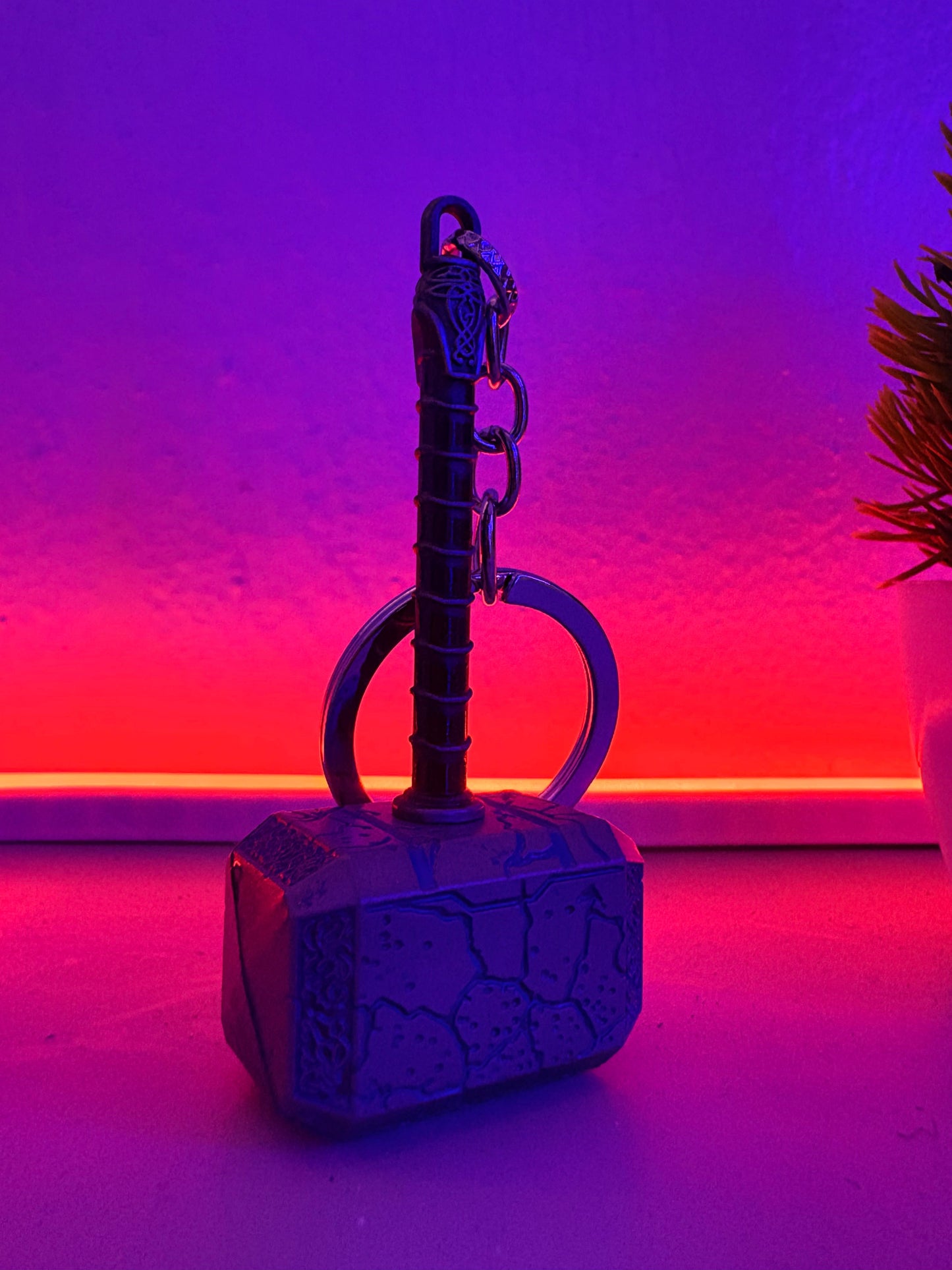 Crackling Mjolnir Thor's Hammer Metal Keychain (Marvel)