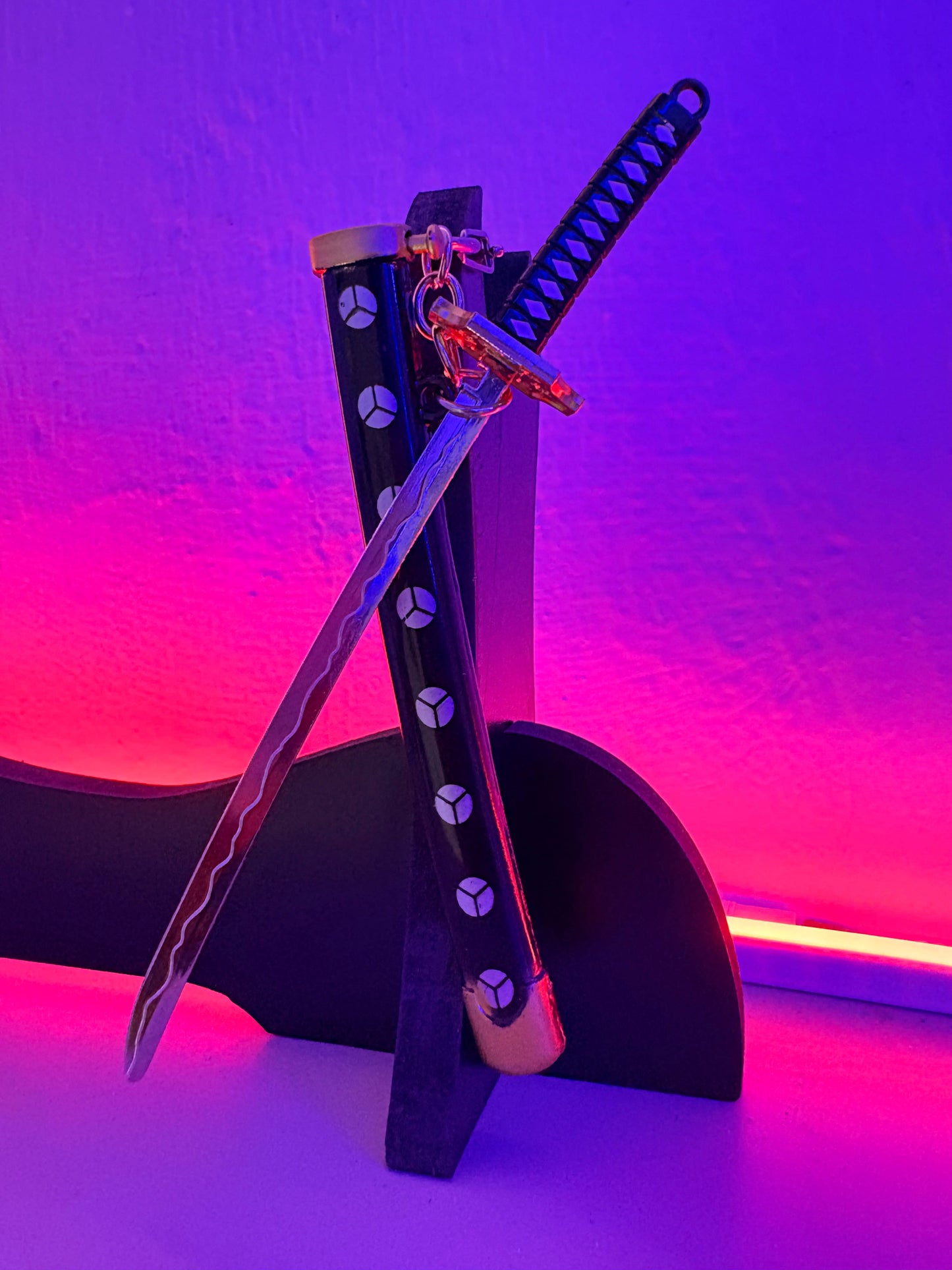 Trafalgar Law 'Kikoku' Sword Metal Keychain (One Piece)