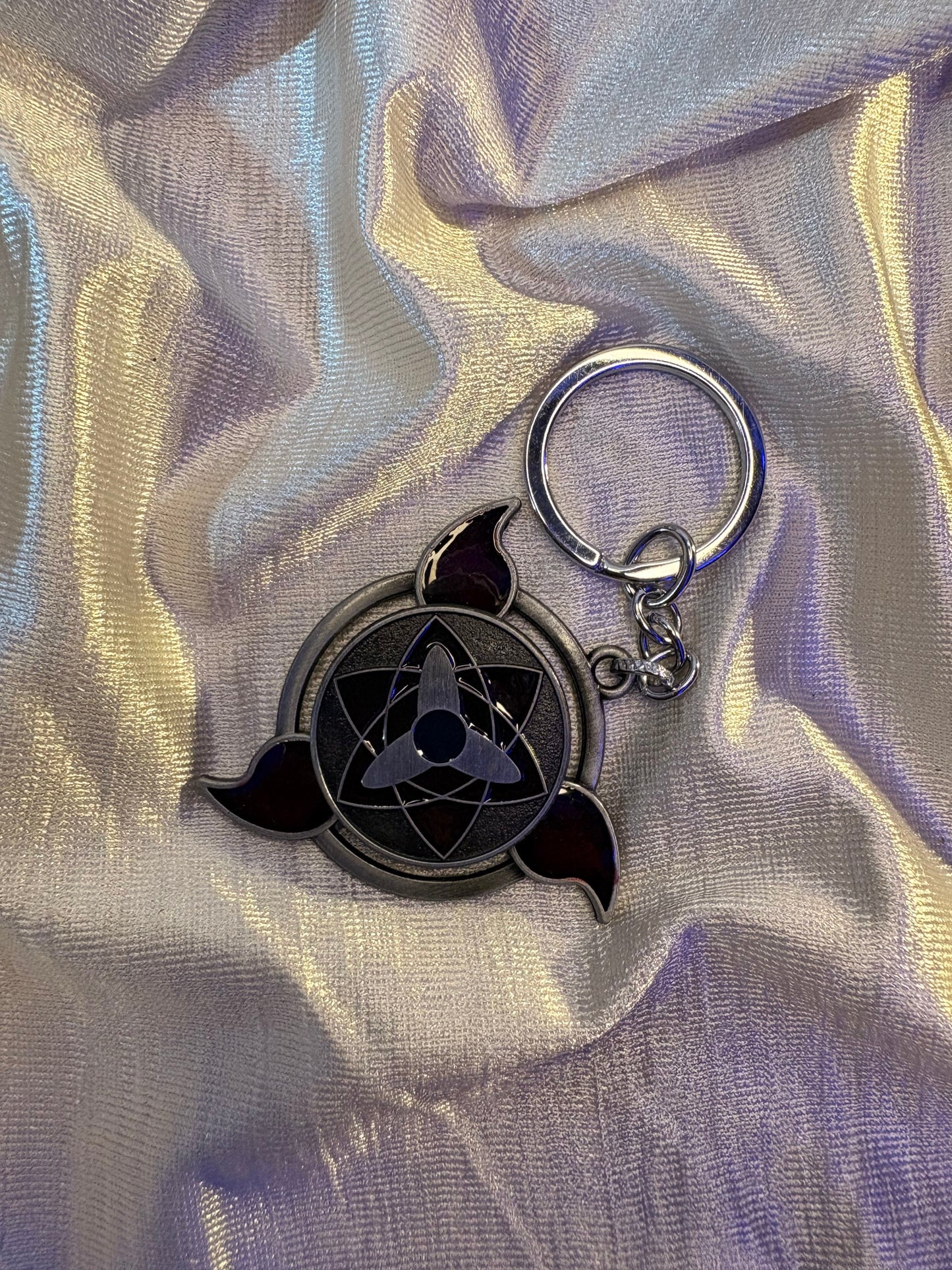 Sasuke Uchiha Eternal Mangekyou Sharingan Metal Keychain (Naruto)