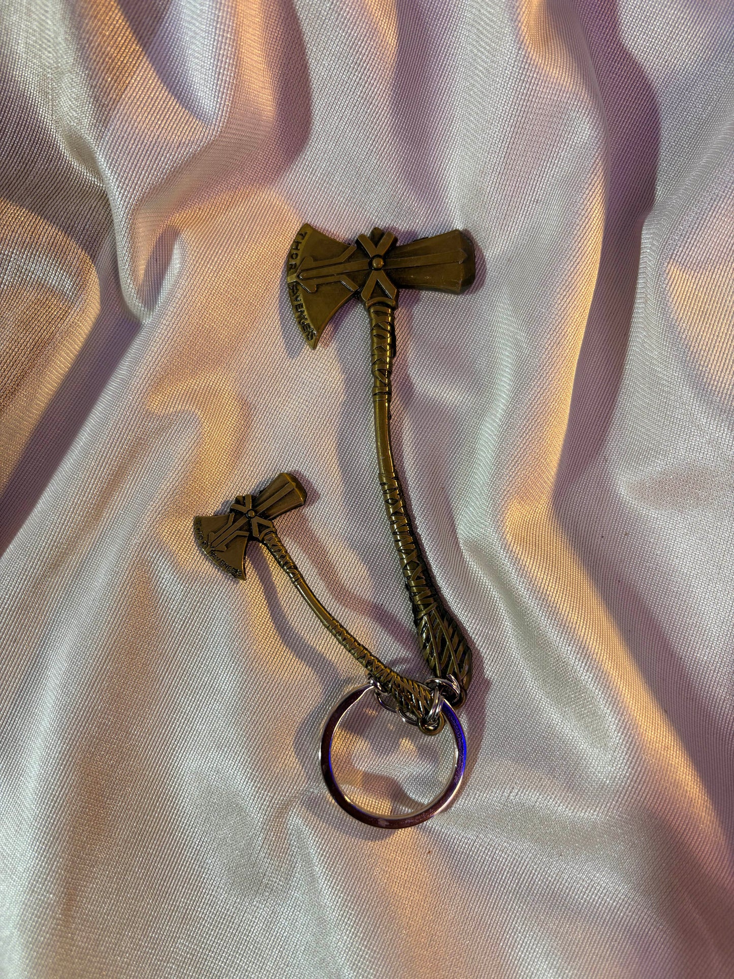 THOR STORMBREAKER (DOUBLE) METALLIC KEYCHAIN