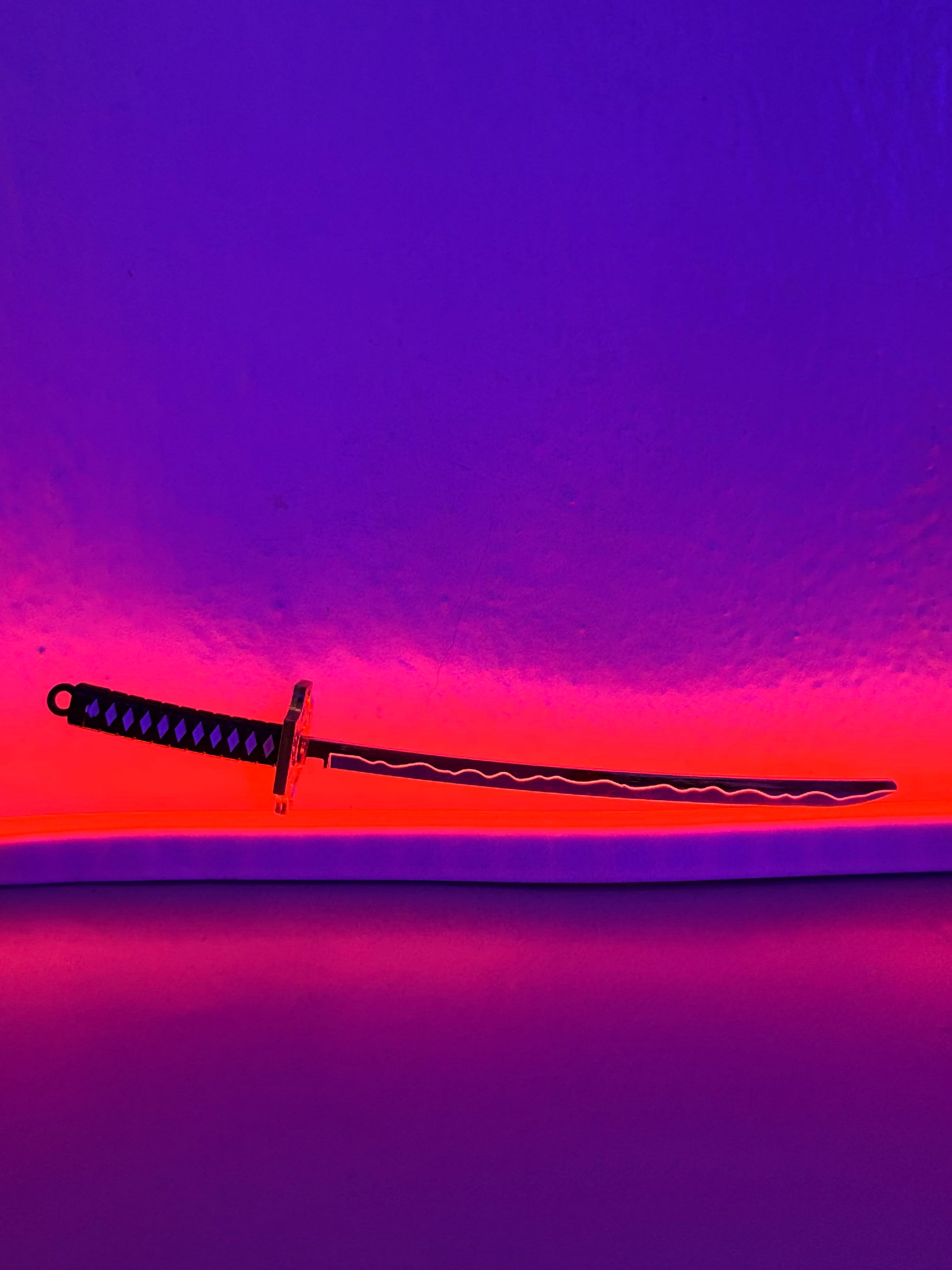 ZORO'S KATANA METALLIC KEYCHAIN - image 5